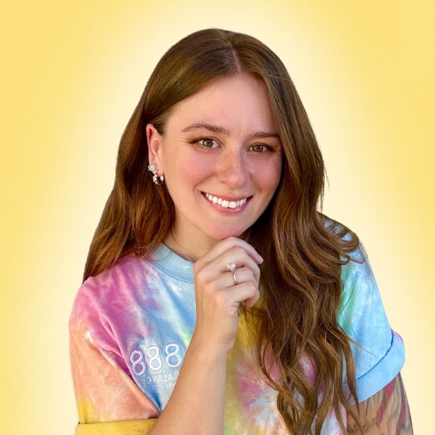Chloe Sheds Light
